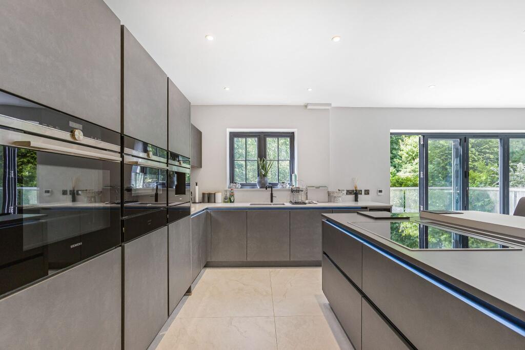 Additional image 6 of Pine Grove, Brookmans Park, AL9