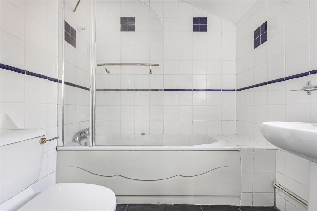 Additional image 11 of Station Road, Harpenden, AL5