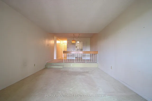 Additional image 12 of 1359 White Oaks Blvd Unit 406