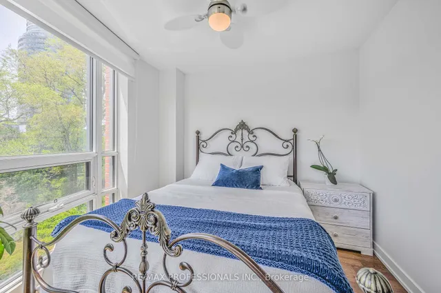 Additional image 31 of 2212 Lake Shore Blvd Unit Th04