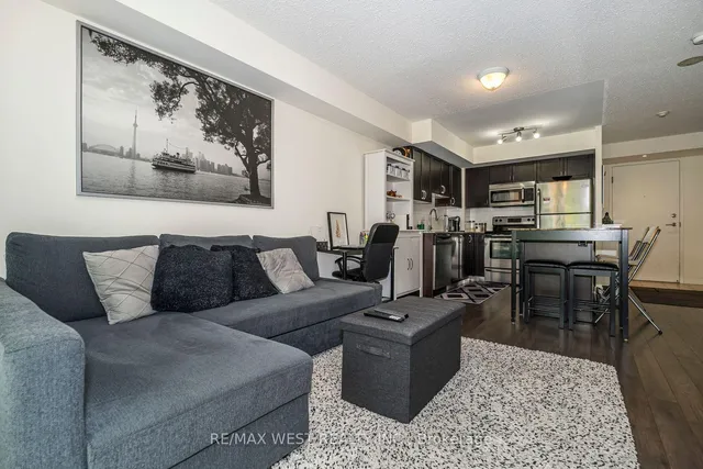 Additional image 14 of 816 Lansdowne Ave Unit 209