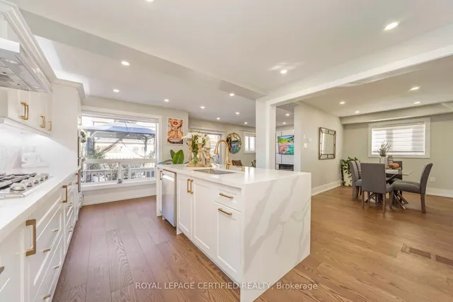 Additional image 16 of 53 Vintage Gate