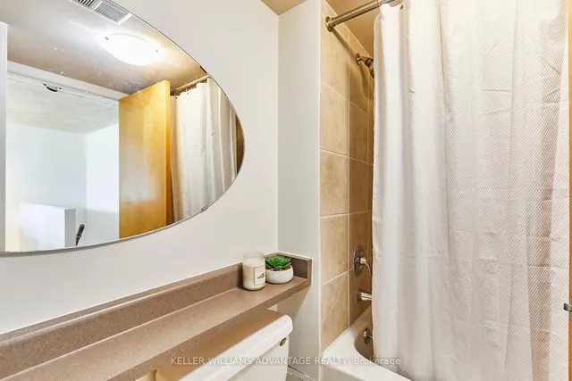 Additional image 23 of 800 King St Unit 201