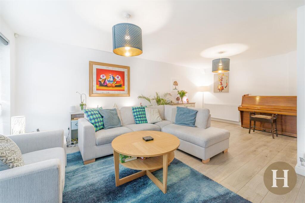 Additional image 38 of Kesteven Close, Edgbaston, Birmingham, B15