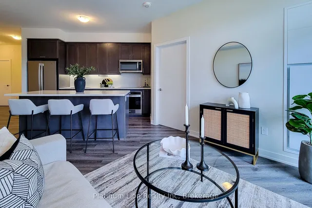 Additional image 13 of 600 North Service Rd Unit 218