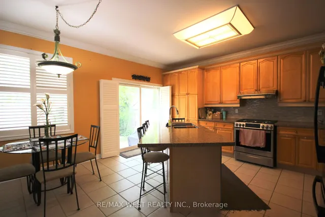 Additional image 11 of 6 Bowsfield Dr