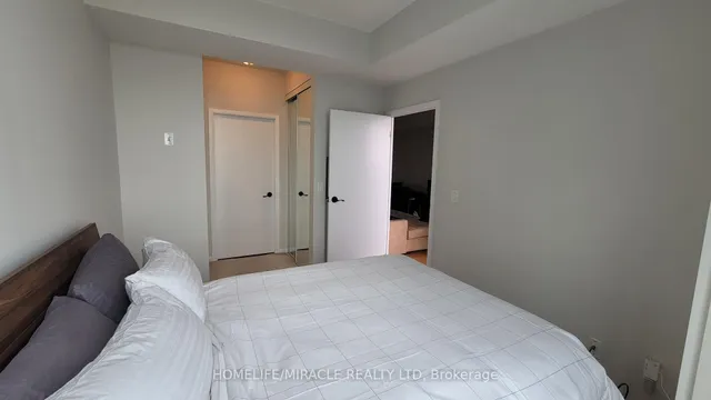 Additional image 29 of 219 Fort York Blvd Unit 2412