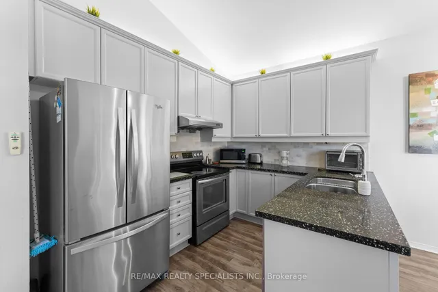 Additional image 9 of 17 Bushberry Rd