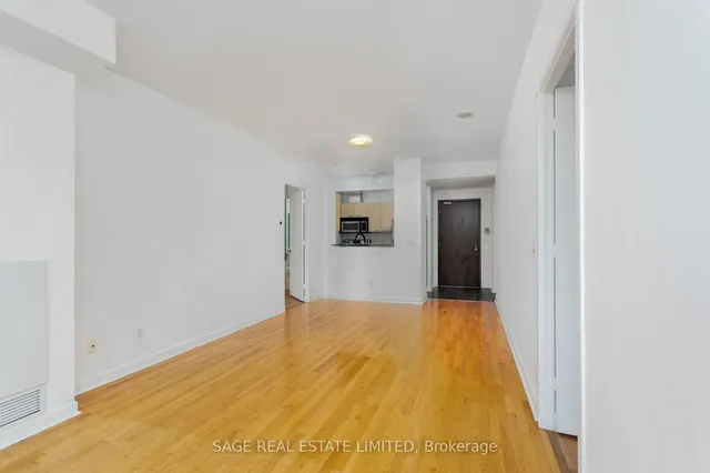 Additional image 14 of 438 Richmond St Unit 816