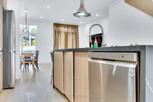 Additional image 15 of 47 Manderley Dr