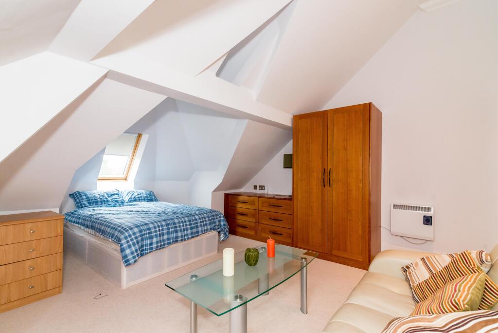 Additional image 15 of 20 Royal Court Apartments, 60 - 66 Lichfield Road, Sutton Coldfield, B74 2NA