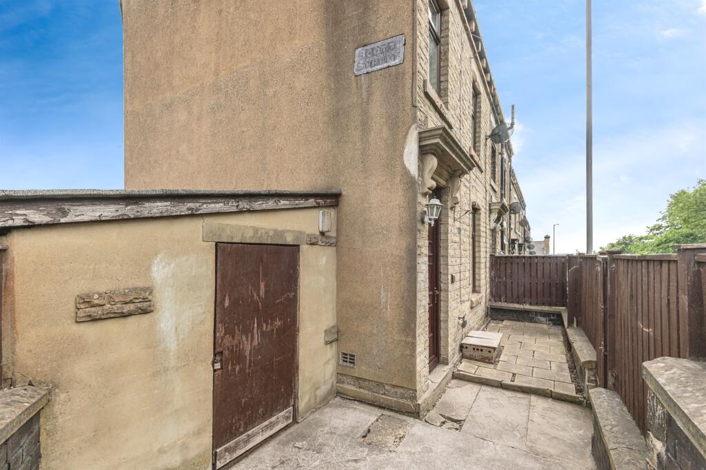 Additional image 14 of Cleckheaton Road, Oakenshaw, Bradford