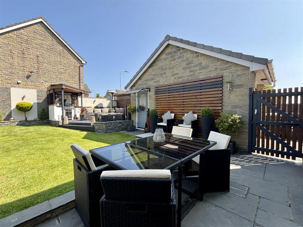 Additional image 29 of Cliveden Avenue, Thornton, Bradford