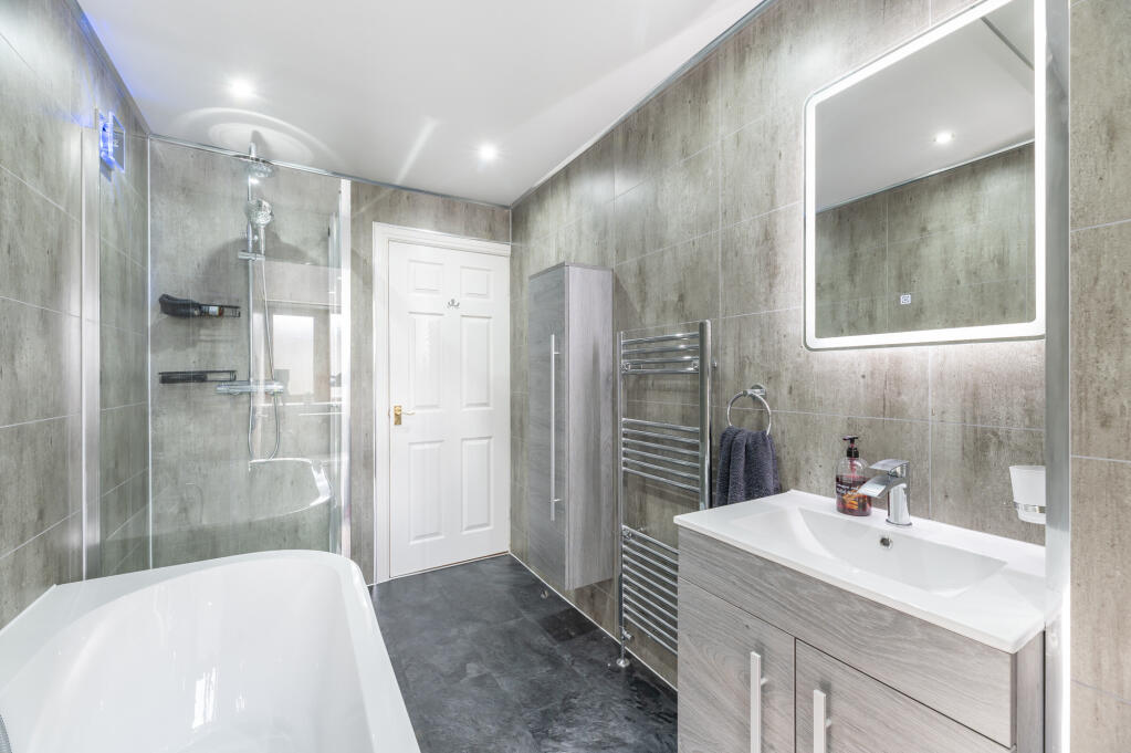 Additional image 25 of Lodge Gate Close, Denholme, West Yorkshire, BD13