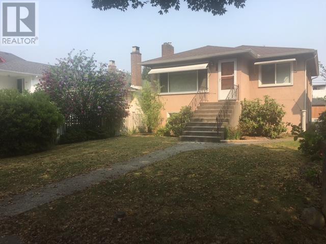 5336 RHODES STREET|Vancouver, British Columbia V5R3N8