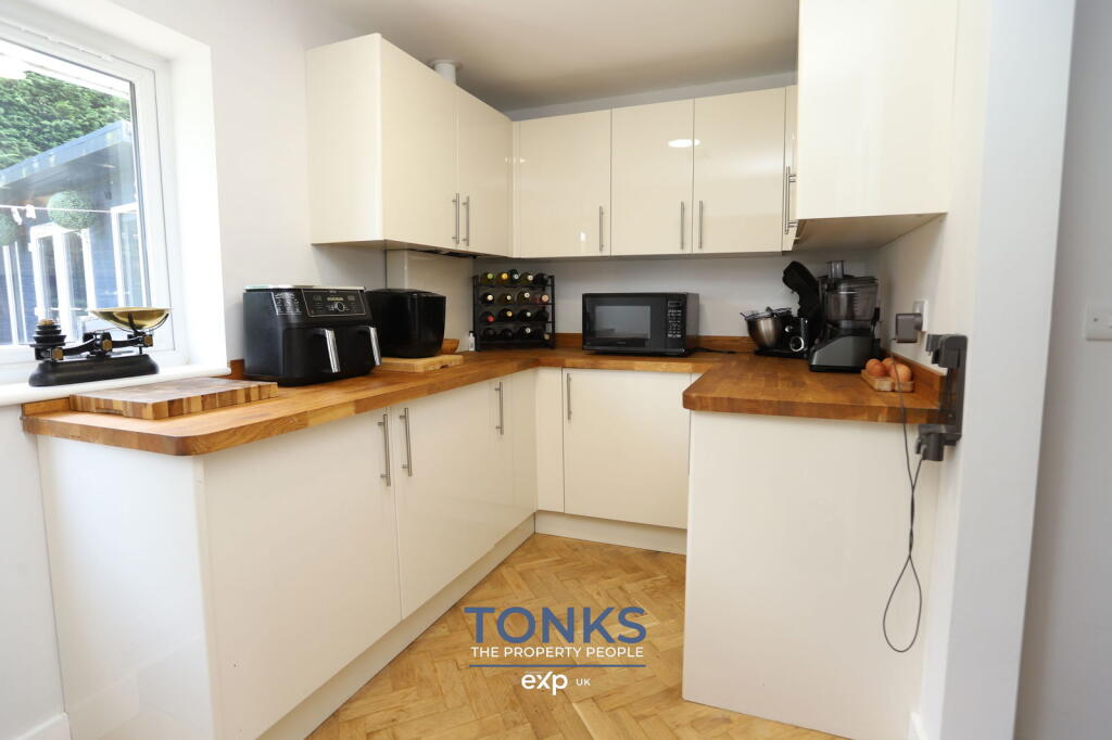 Additional image 12 of Merton Close, Oldbury, B68 8NG