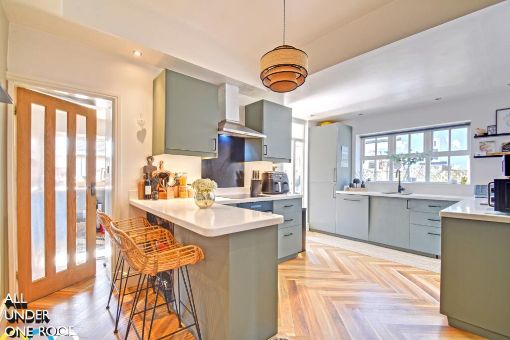 Additional image 6 of Wheatley Lane Road, Fence