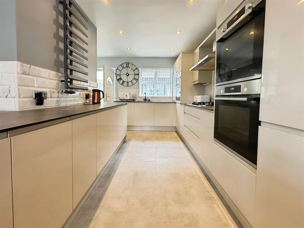 Additional image 2 of Northlea Avenue, Bradford, BD10 8LJ