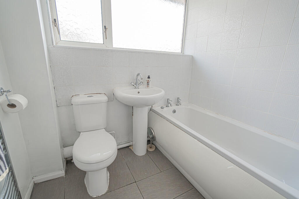 Additional image 13 of Warwick Gardens, West Midlands