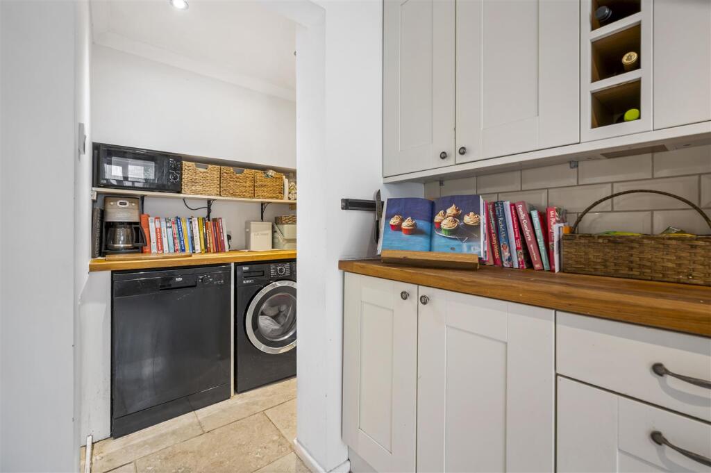 Additional image 6 of Brook End Close, Henley-In-Arden