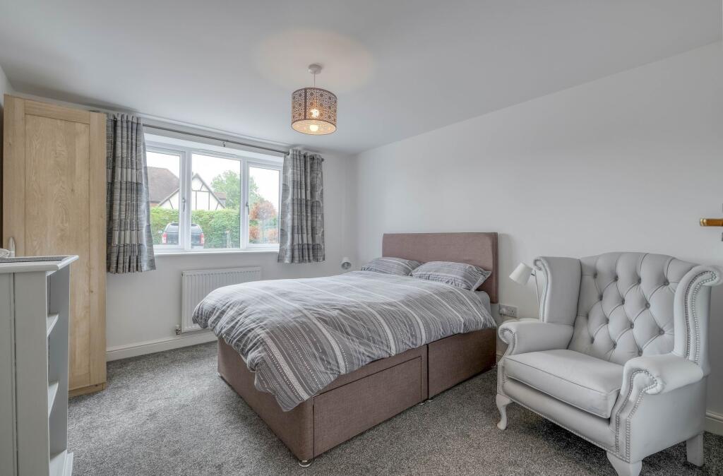 Additional image 21 of Droitwich Road, Bradley Green, B96