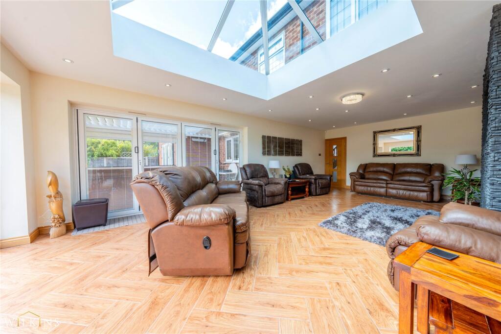 Additional image 40 of Hollyfield Drive, Sutton Coldfield, West Midlands, B75