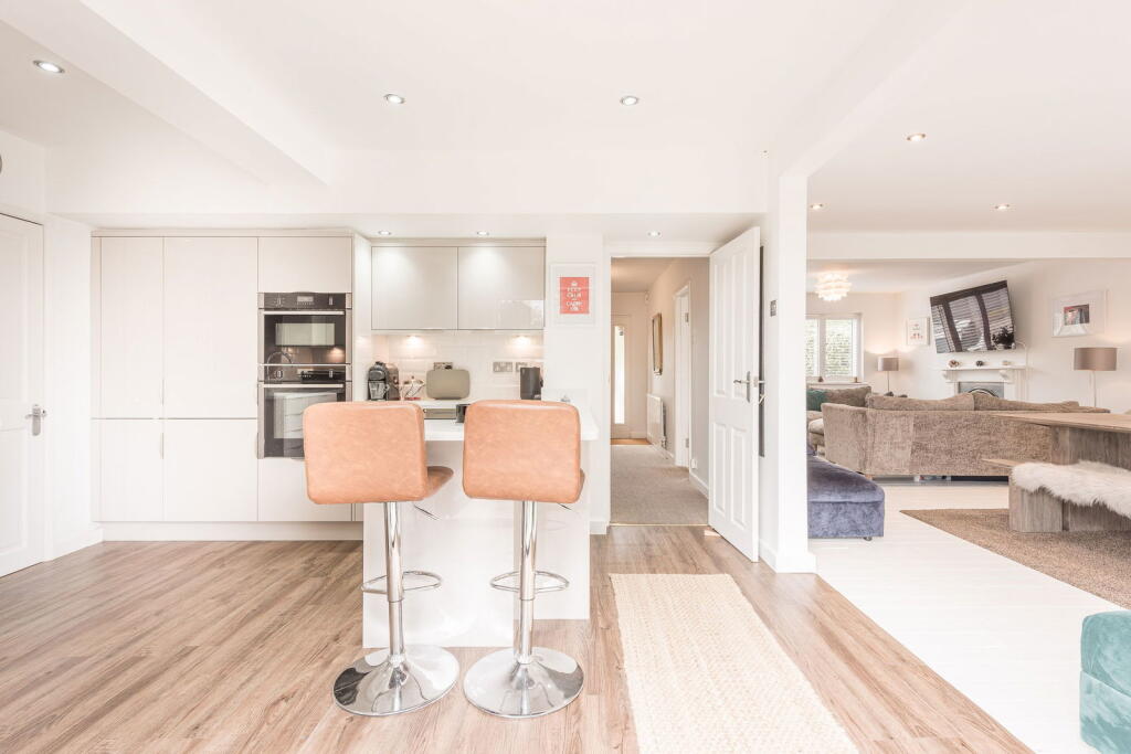 Additional image 11 of Hill Village Road, Sutton Coldfield, West Midlands, B75 5JH