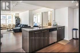 704 - 11 ST JOSEPH STREET|Toronto (Bay Street Corridor), Ontario M4Y3G4