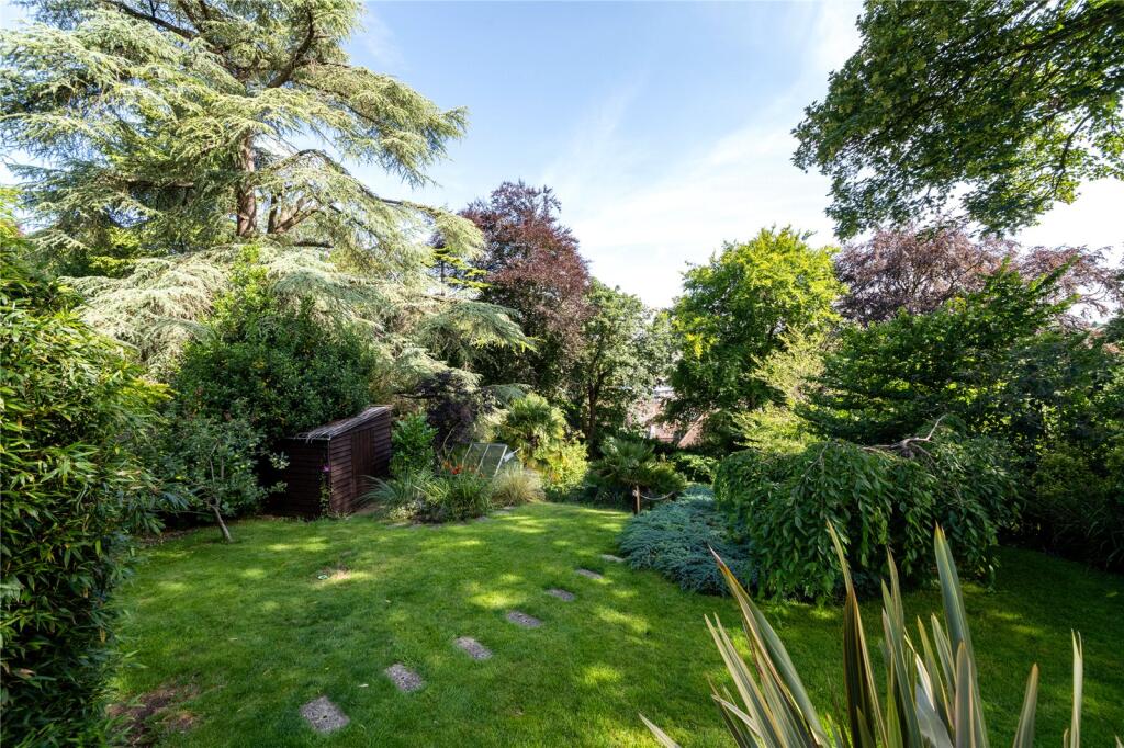 Additional image 11 of Priory Park, Bradford On Avon