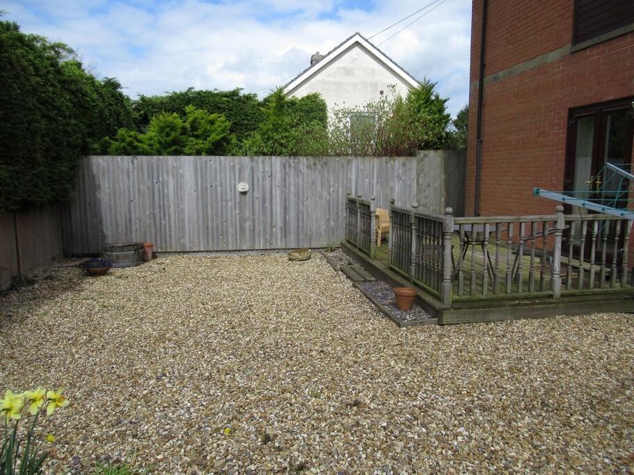 Additional image 13 of Brooks Road, Street