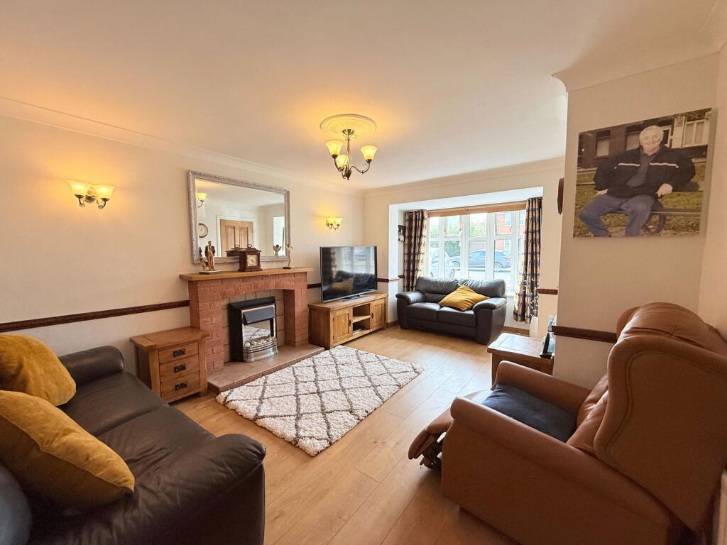 Additional image 33 of Dunton Hall Road, Shirley