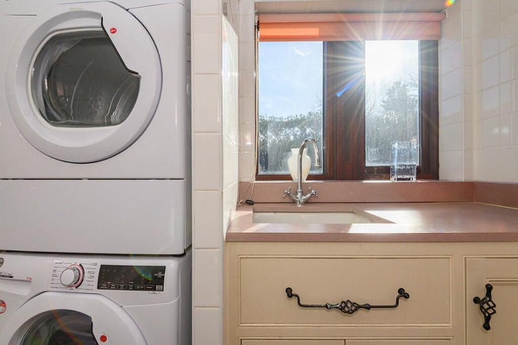 Additional image 13 of 83 Brighouse & Denholme Road, Bradford, West Yorkshire, BD13 1LH