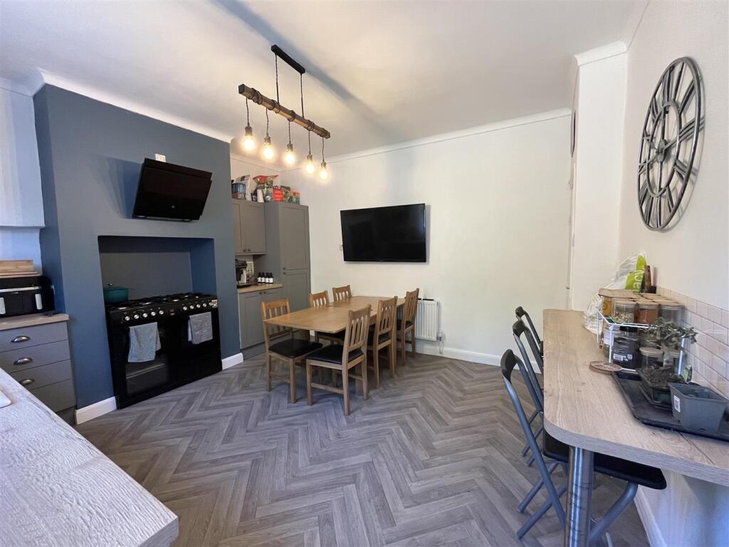 Additional image 15 of Huddersfield Road, Wyke, Bradford