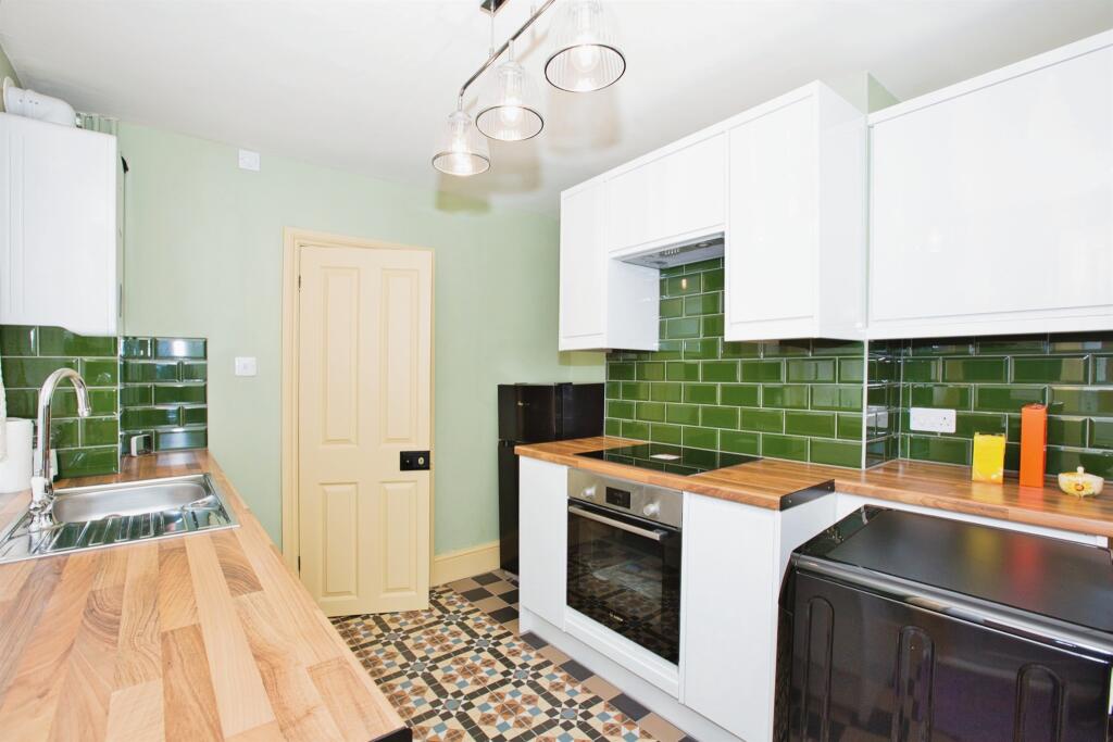 Additional image 9 of Manor Road, Yeovil