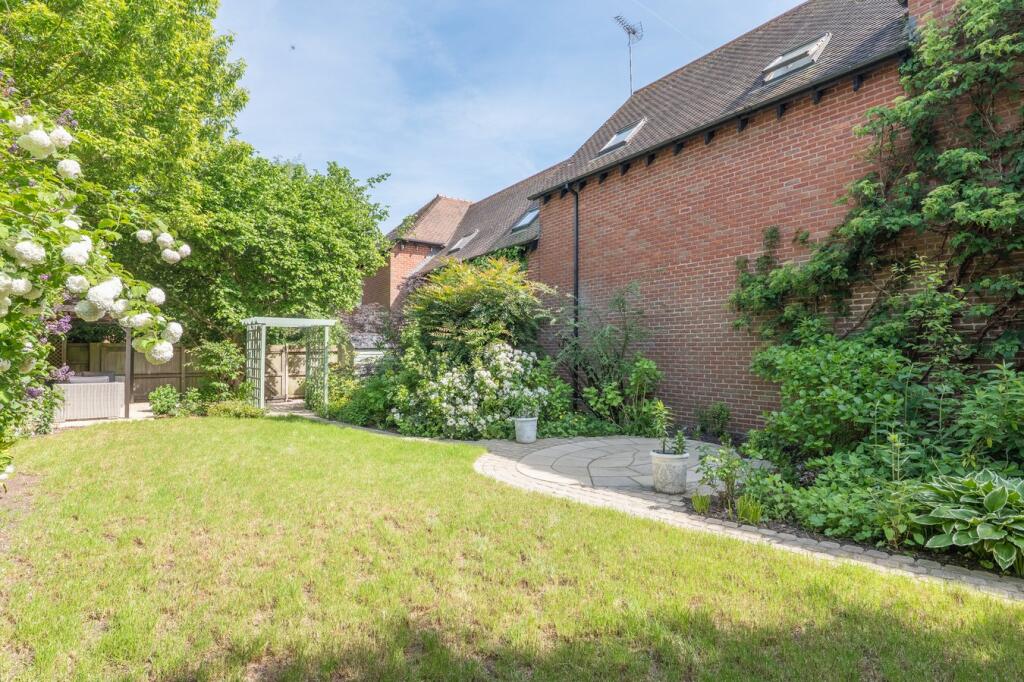 Additional image 38 of High Street, Henley in Arden, Warwickshire, B95