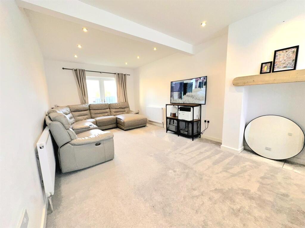 Additional image 3 of Throne Crescent, Rowley Regis