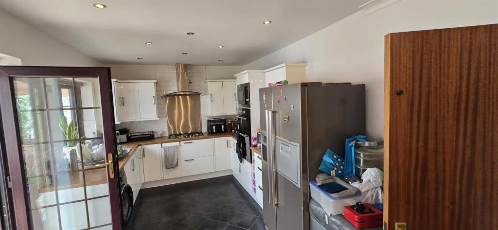 Additional image 22 of Stretton Road, Shirley