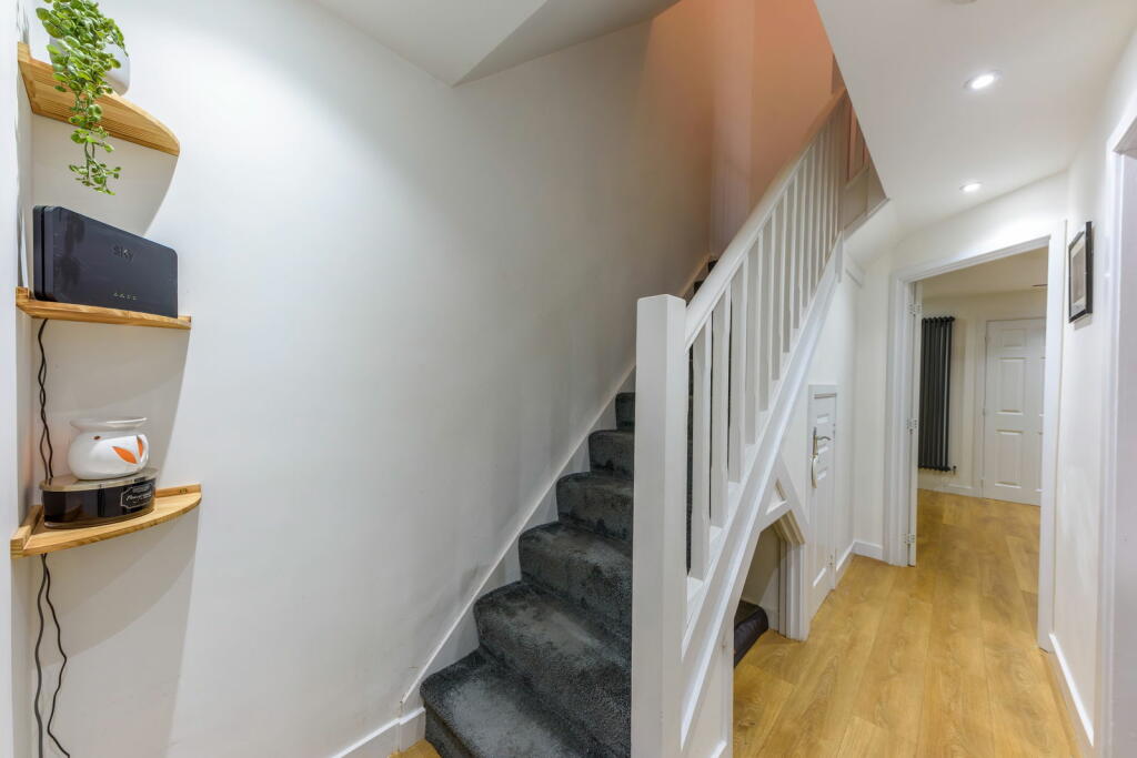 Additional image 10 of Badger Close, Redditch, B98 0JE