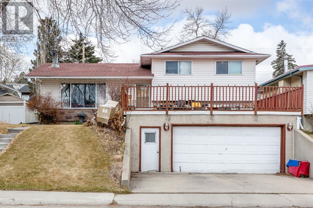 7803 Hunterslea Crescent NW|Calgary, Alberta T2K4M3