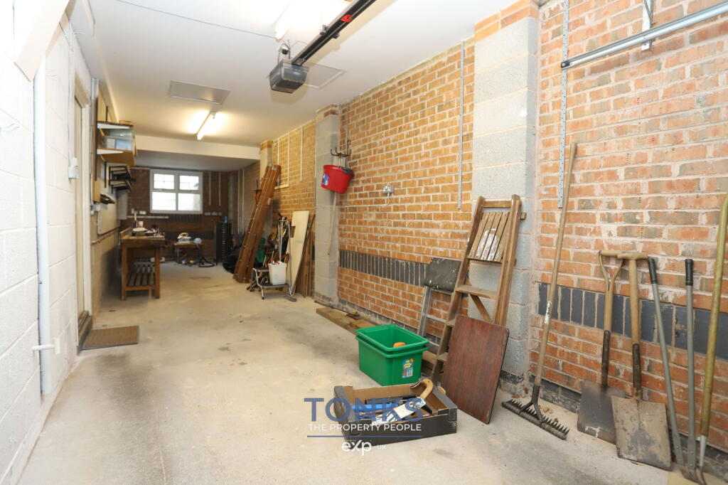 Additional image 26 of Welbeck Close, Halesowen, B62 8PX