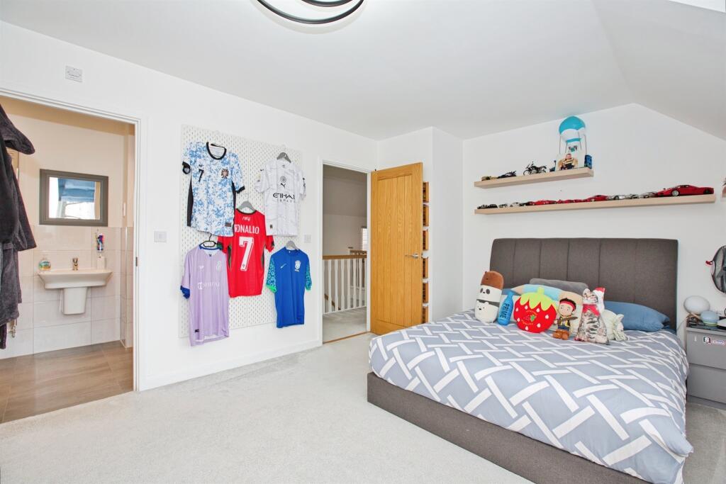 Additional image 17 of Gould Gardens, Yeovil