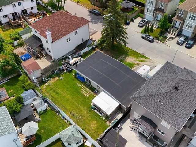 2551 Rue Fabre|Laval (Chomedey), Quebec H7T2E7