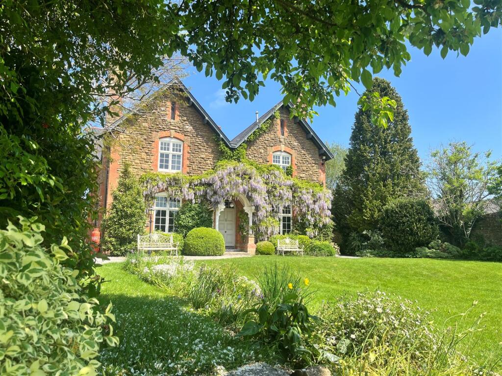Weston Street, East Chinnock, Yeovil