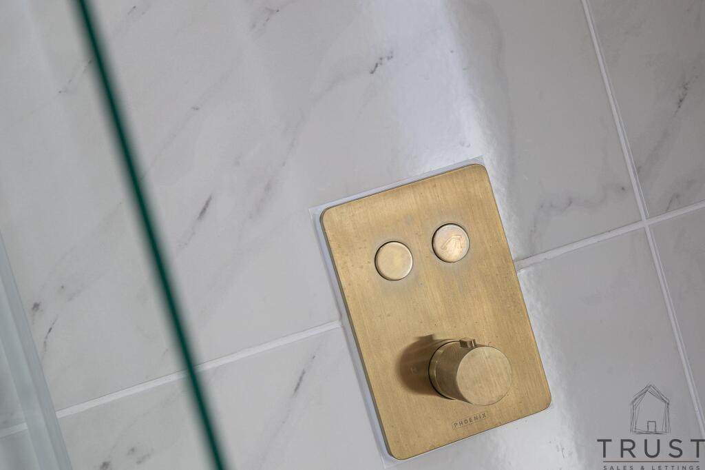 Additional image 37 of Hillside View, Drighlington, BD11