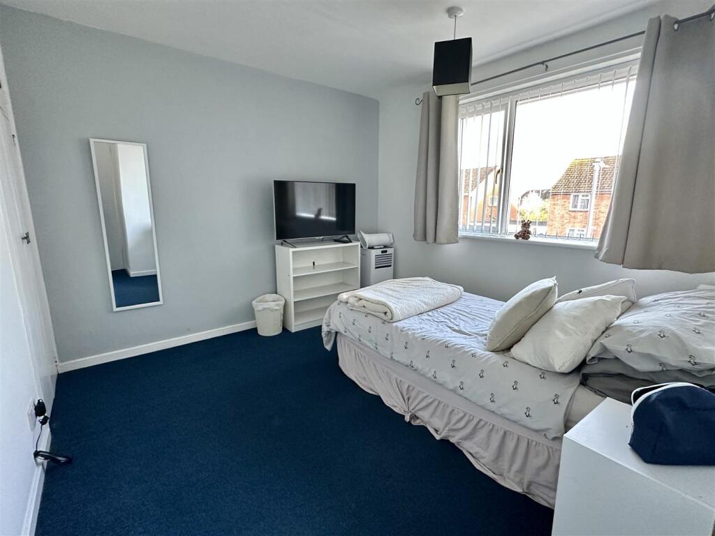 Additional image 18 of Meadow Road, Alcester