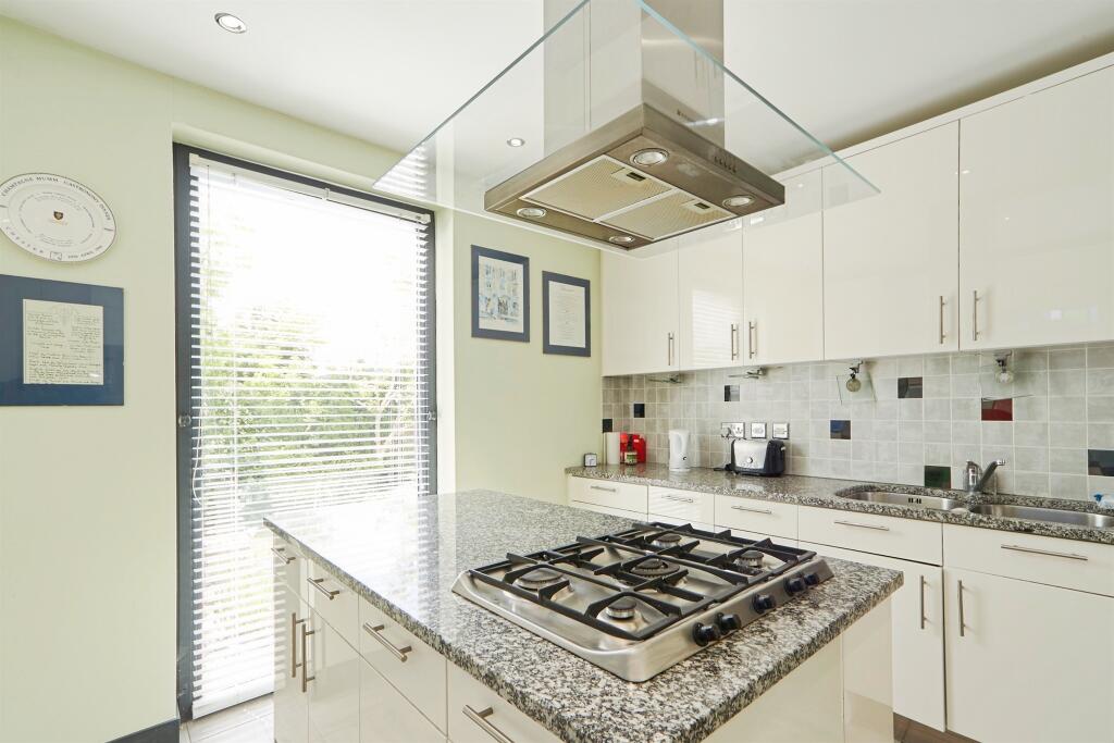 Additional image 4 of Beck Lane, Bingley