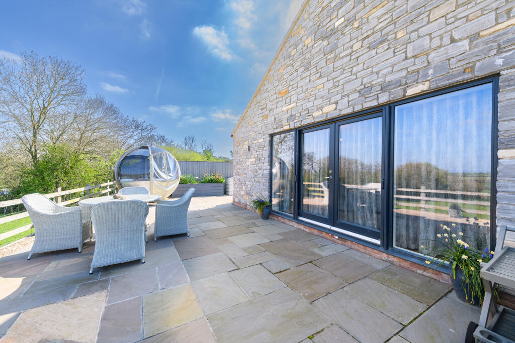 Additional image 20 of Highfields Close, Walton