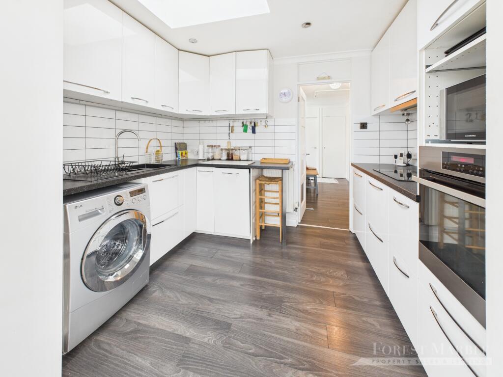 Additional image 11 of Leighton Park Road, Westbury