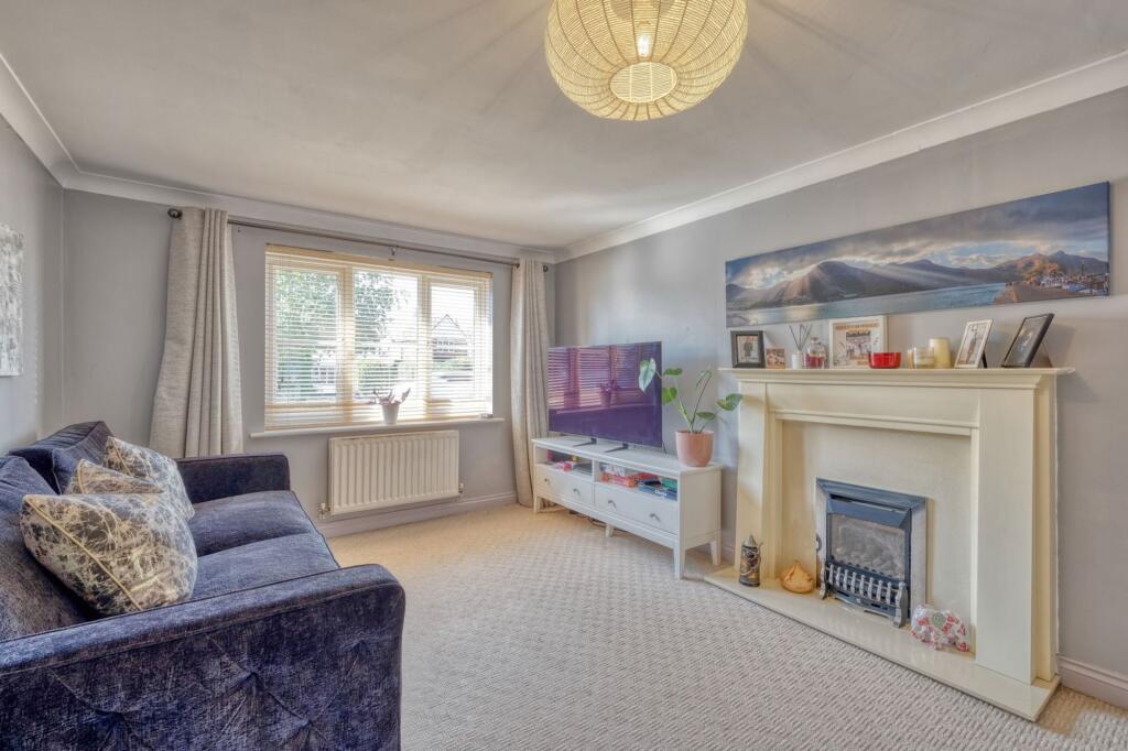 Additional image 26 of Evesham Road, Astwood Bank, B96