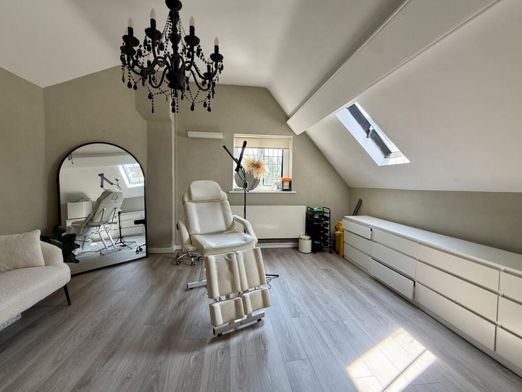 Additional image 14 of The Moat House, Lichfield Road, Sutton Coldfield, B74 2NJ